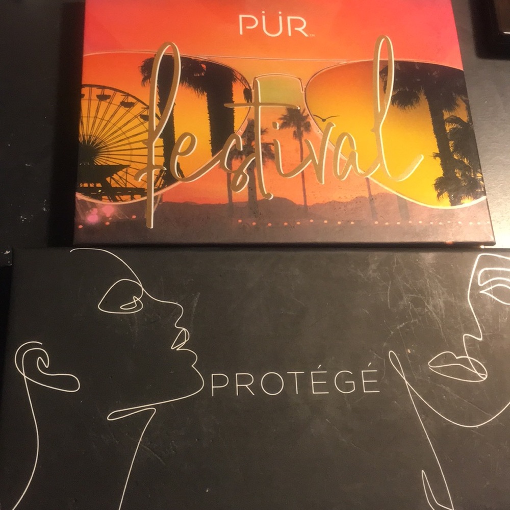 EYESHADOW PALETTE BUNDLE